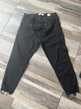 Abercrombie & Fitch Black Cropped Ankle Jeans